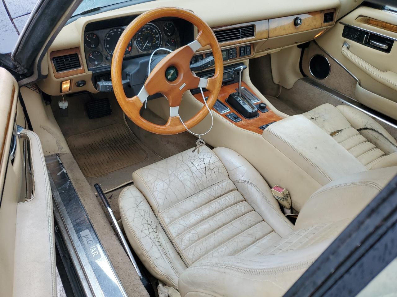 1992 Jaguar Xjs VIN: SAJNW484XNC180260 Lot: 81506824