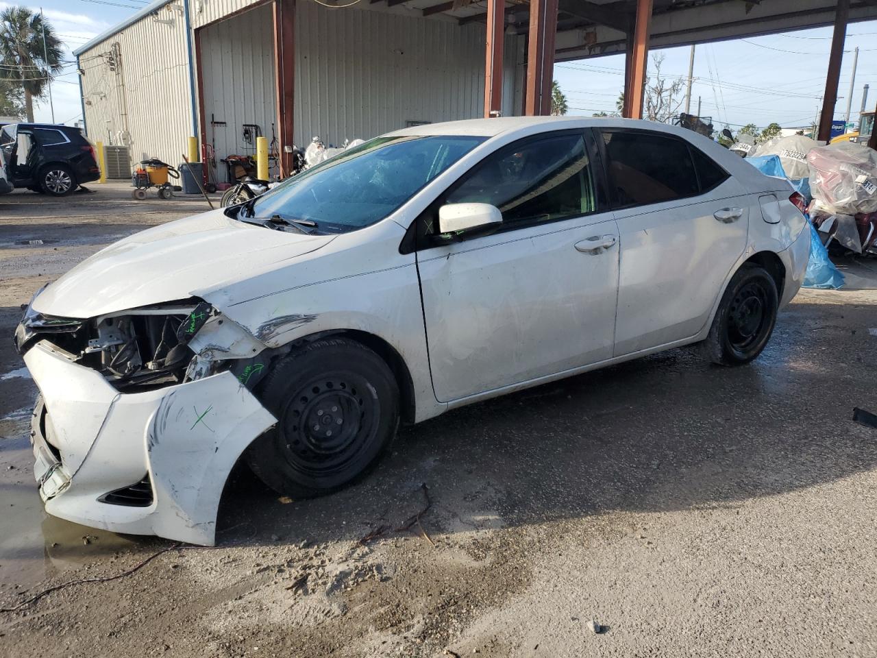 VIN 5YFBPRHEXHP703583 2017 TOYOTA COROLLA no.1