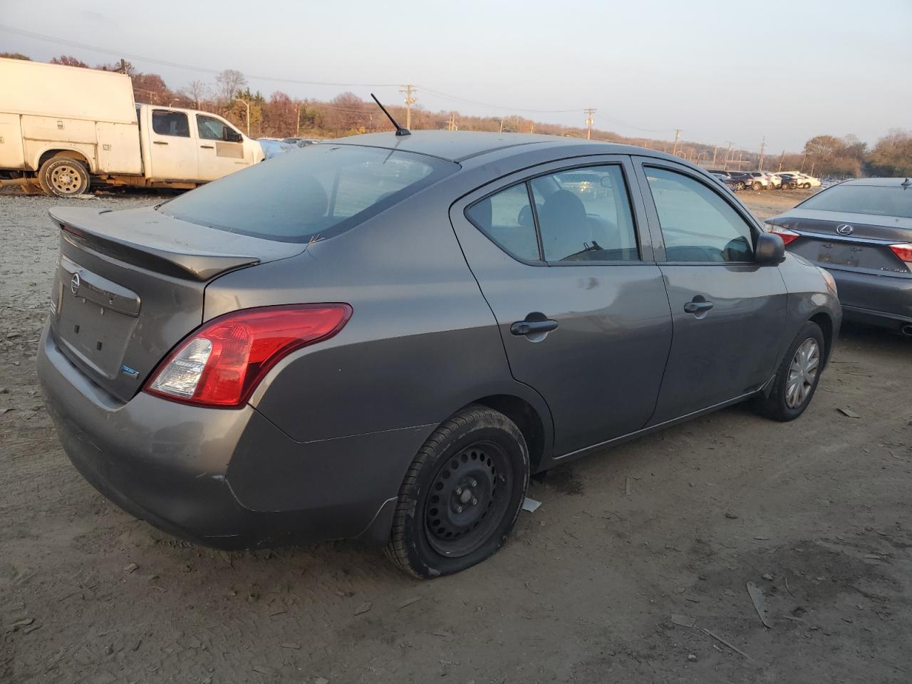 2013 Nissan Versa - Image 3