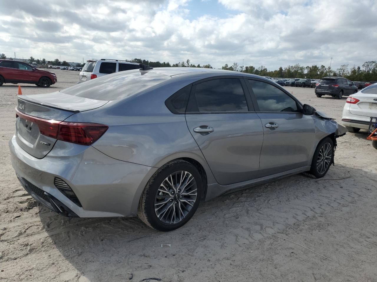 2024 Kia Forte - Image 3