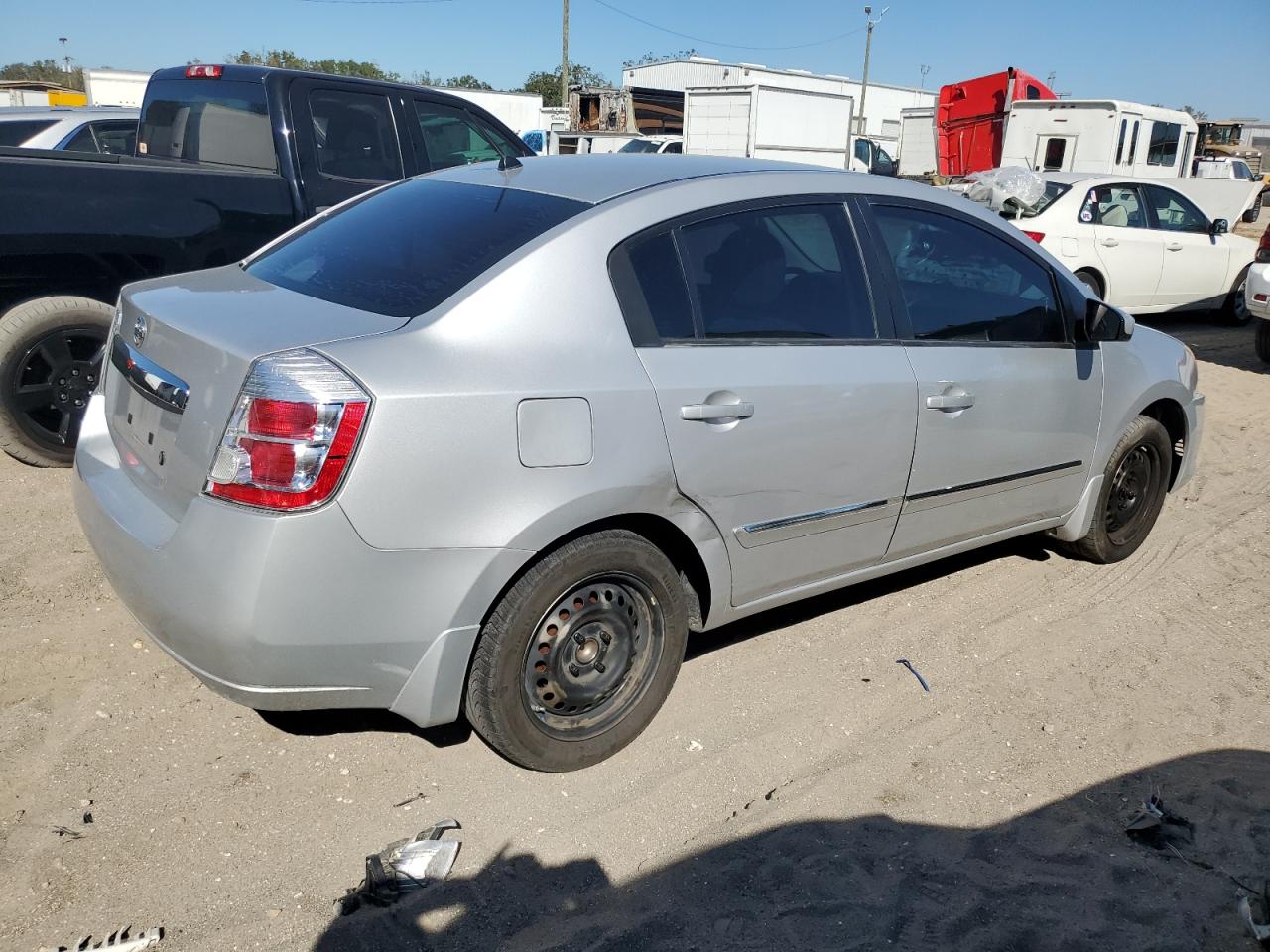 2010 Nissan Sentra - Image 3