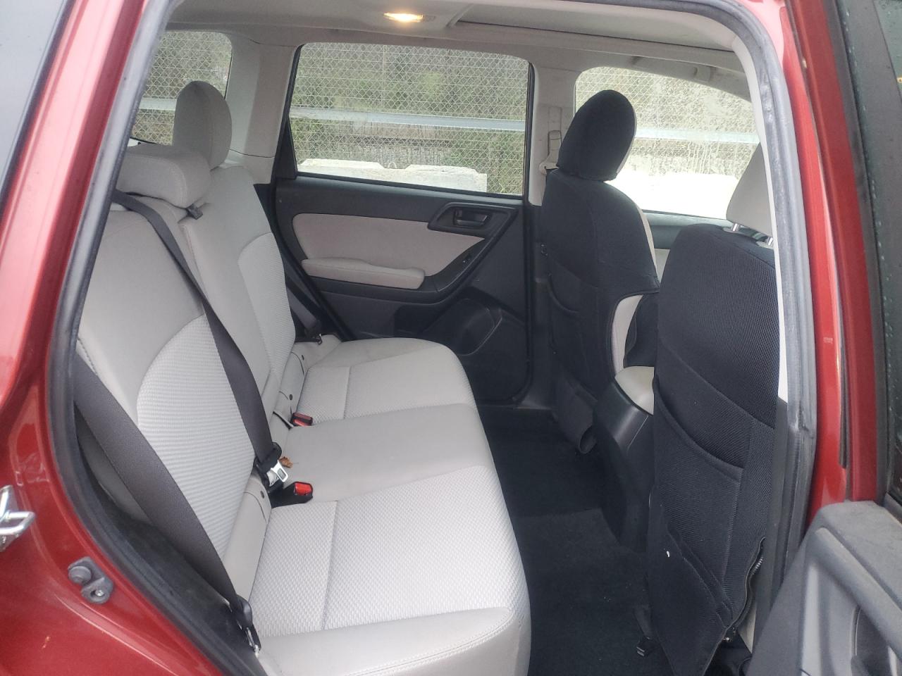 2015 Subaru Forester - Image 11