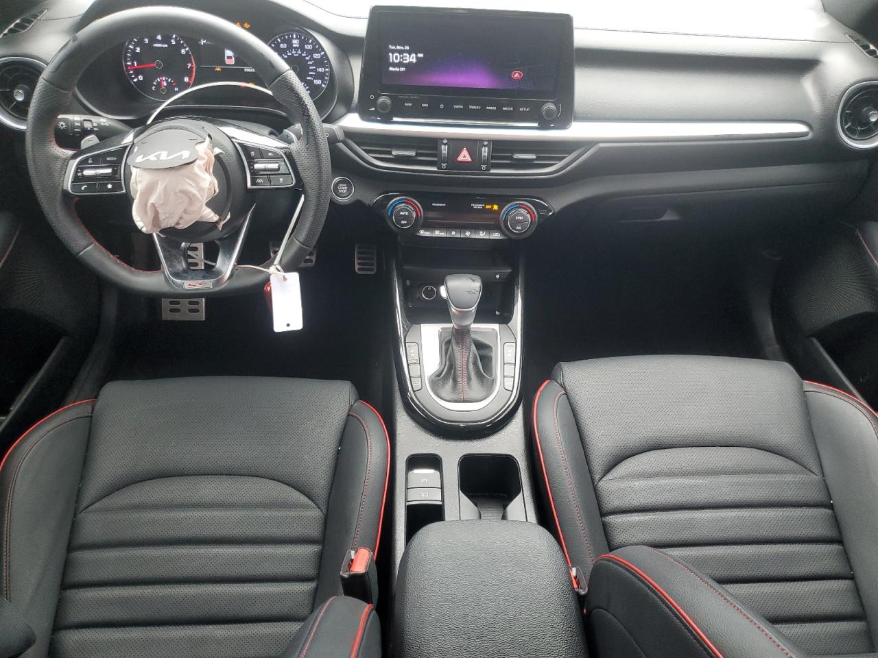 2022 Kia Forte - Image 8