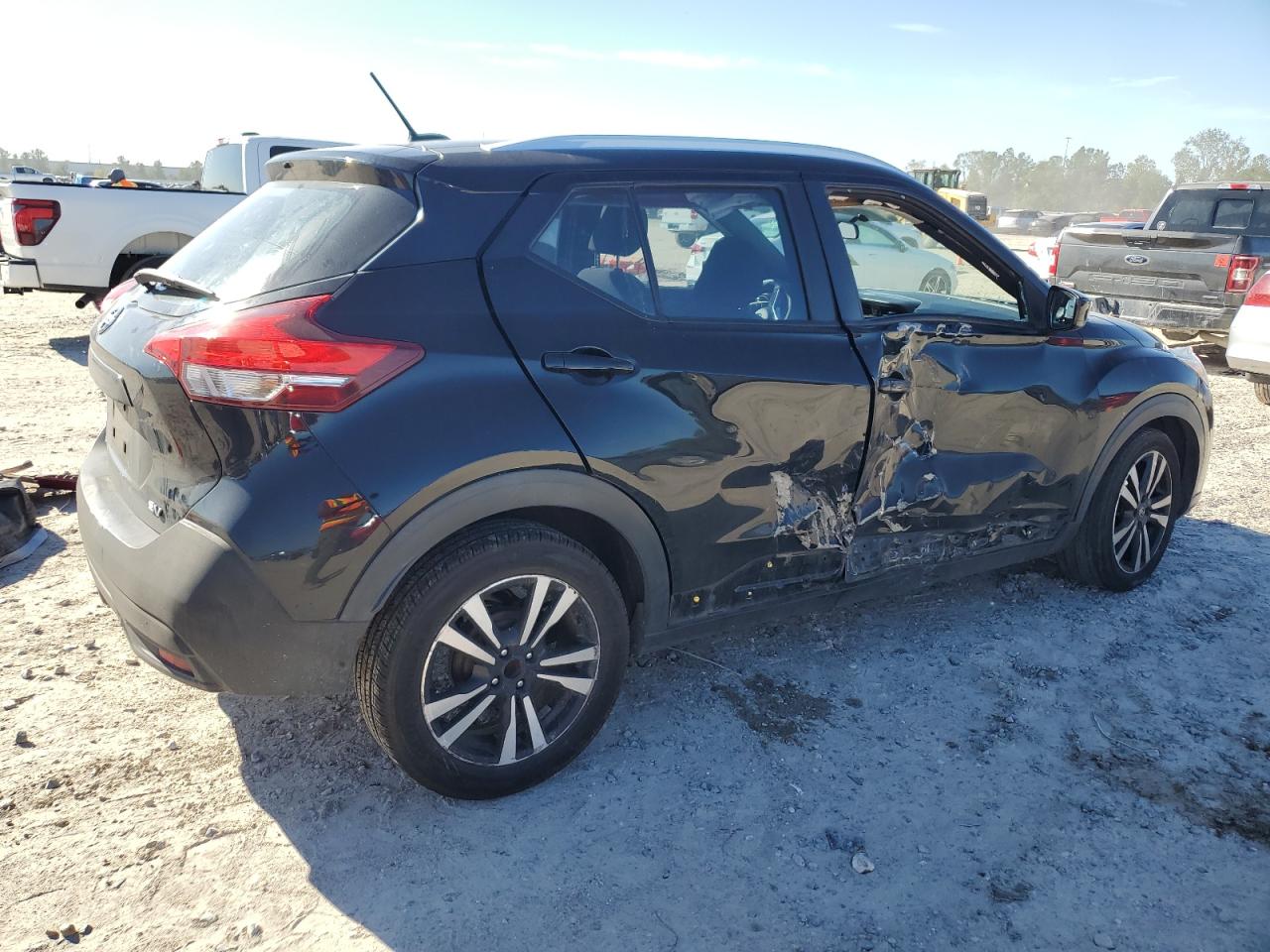 2019 Nissan Kicks - Image 3