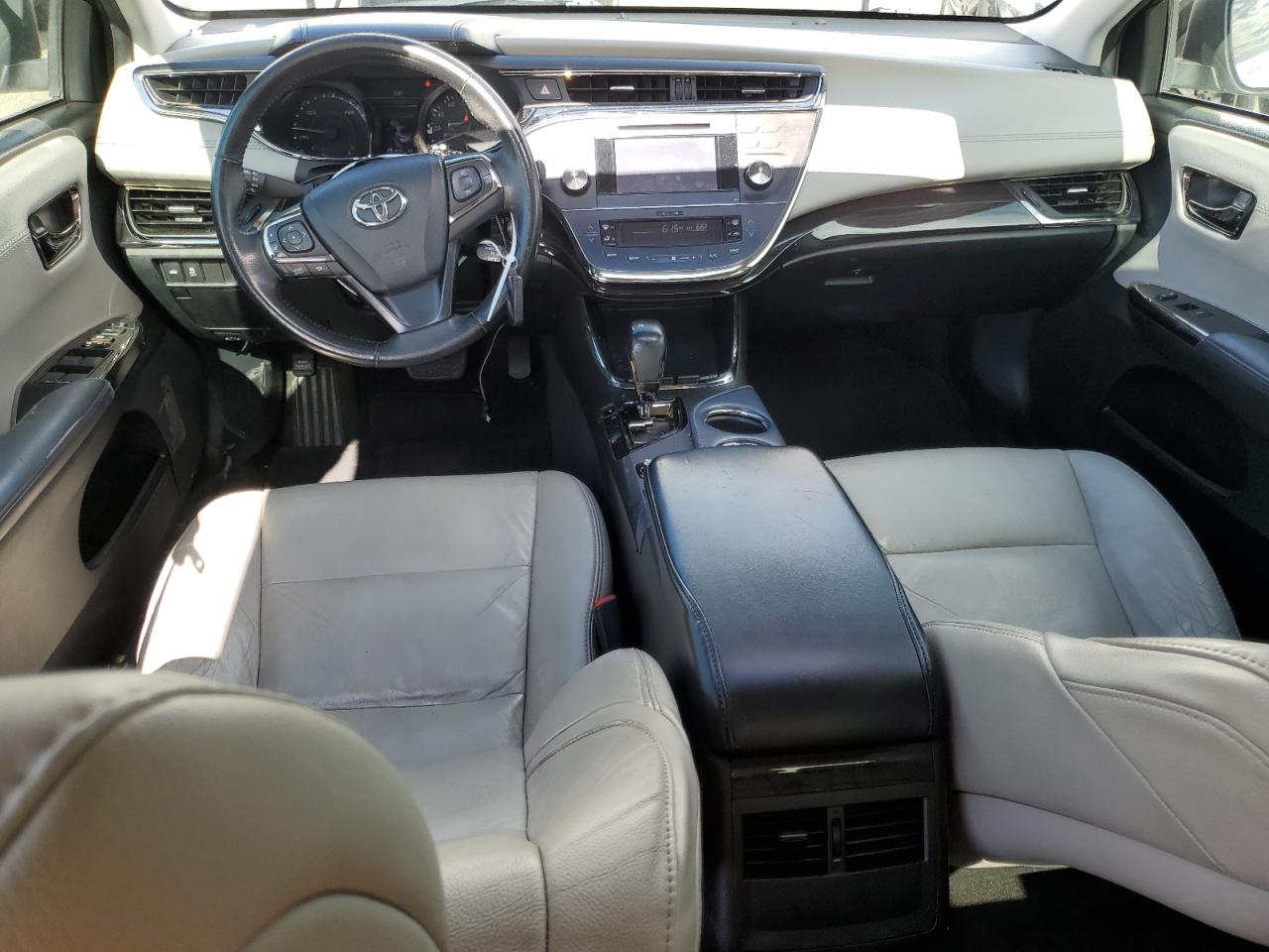 2013 Toyota Avalon - Image 8