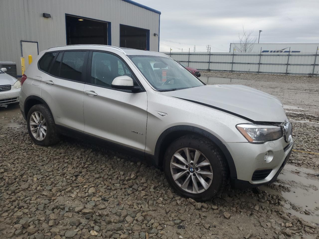 VIN 5UXWX9C35H0W66653 2017 BMW X3 no.4