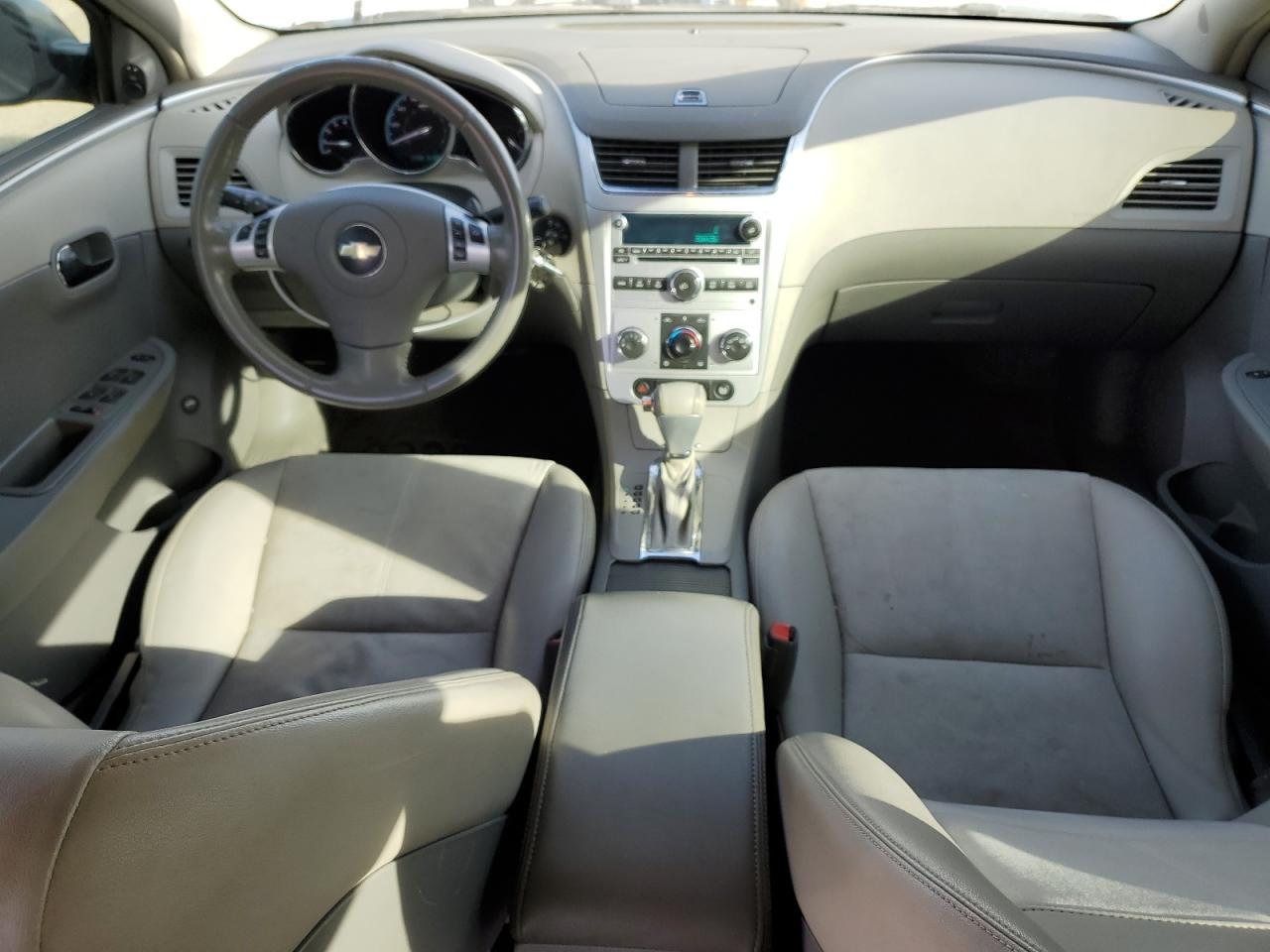 2009 Chevrolet Malibu - Image 8