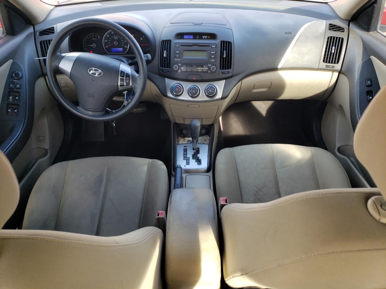 2010 Hyundai Elantra - Image 8