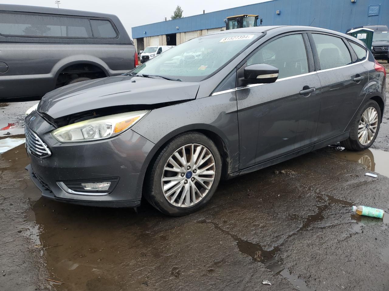 VIN 1FADP3N20FL230143 2015 FORD FOCUS no.1