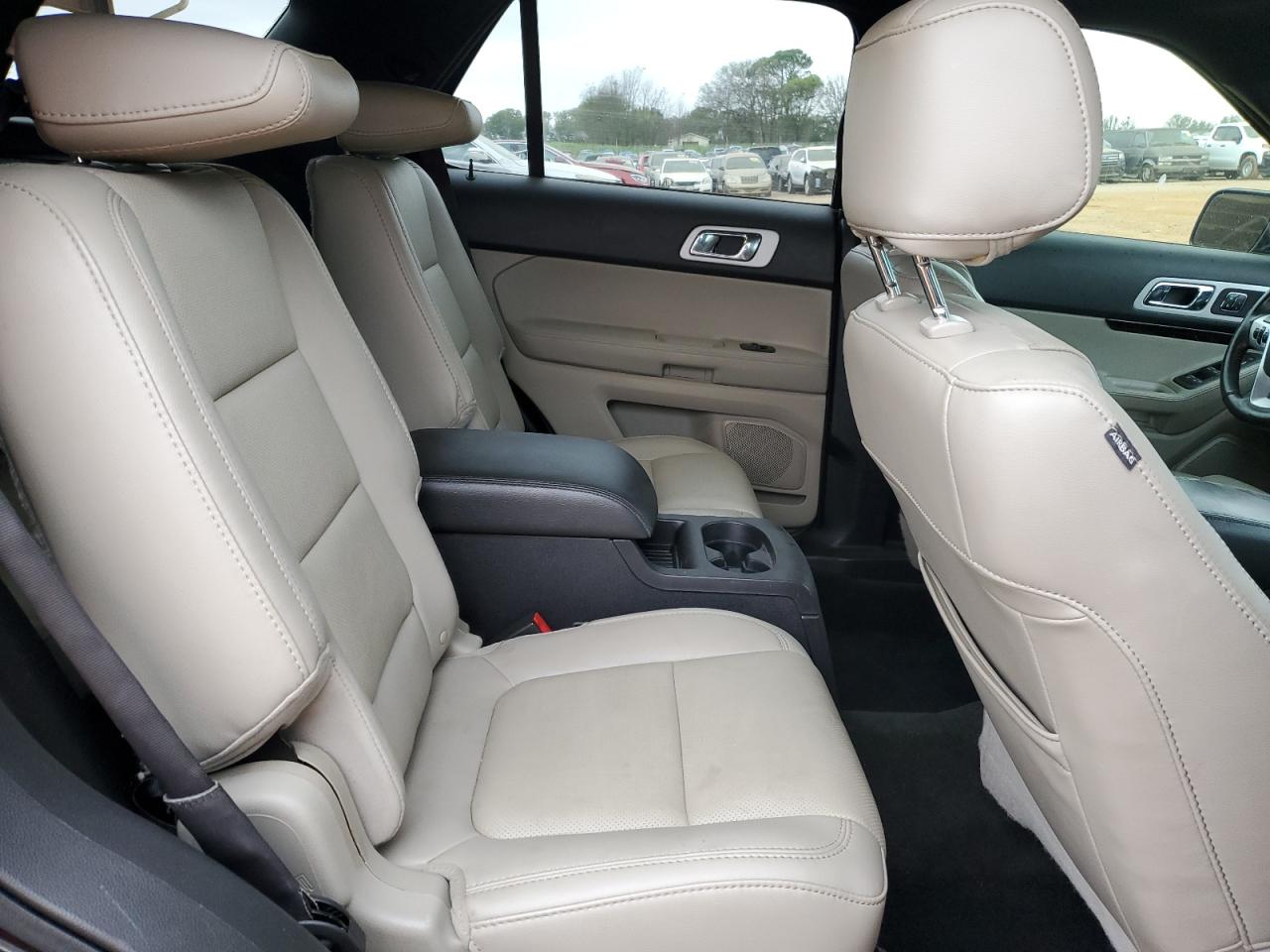 2014 Ford Explorer - Image 11