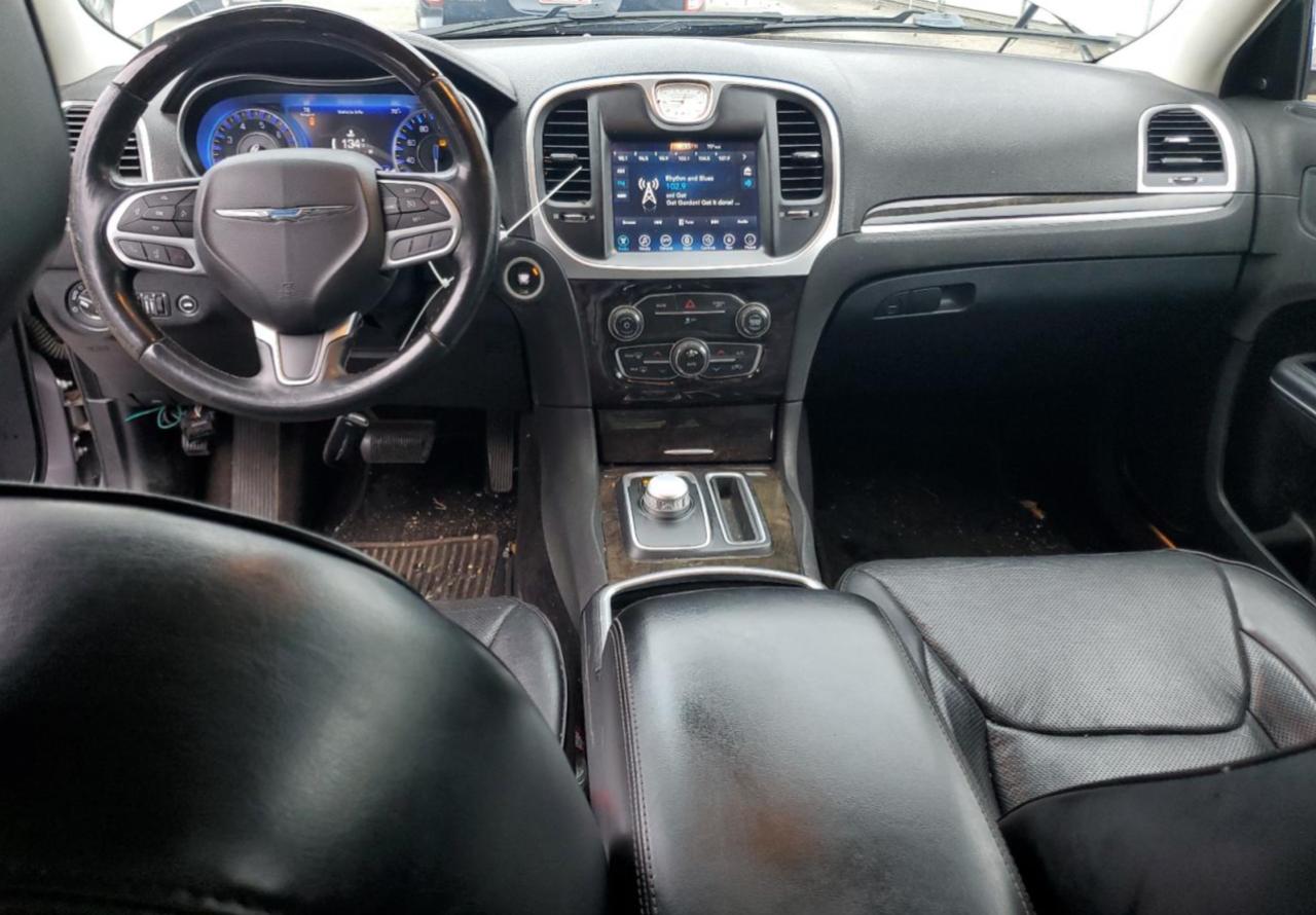 2017 Chrysler 300 - Image 8