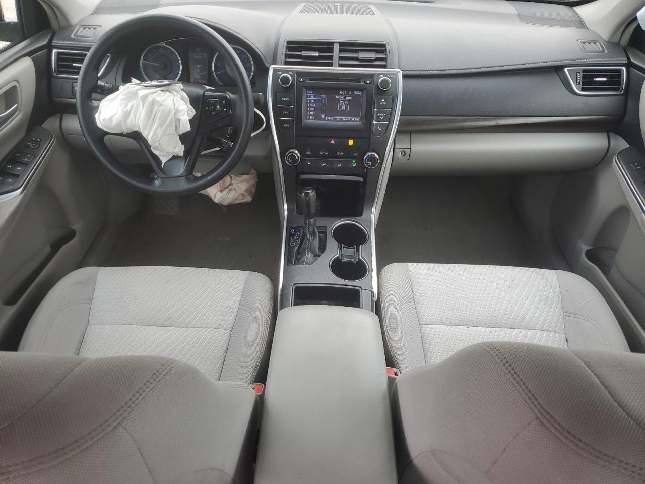 2016 Toyota Camry - Image 8