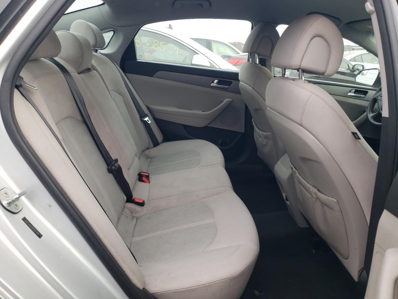 2015 Hyundai Sonata - Image 10