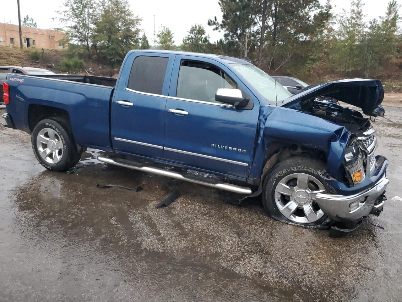 2015 Chevrolet Silverado - Image 4
