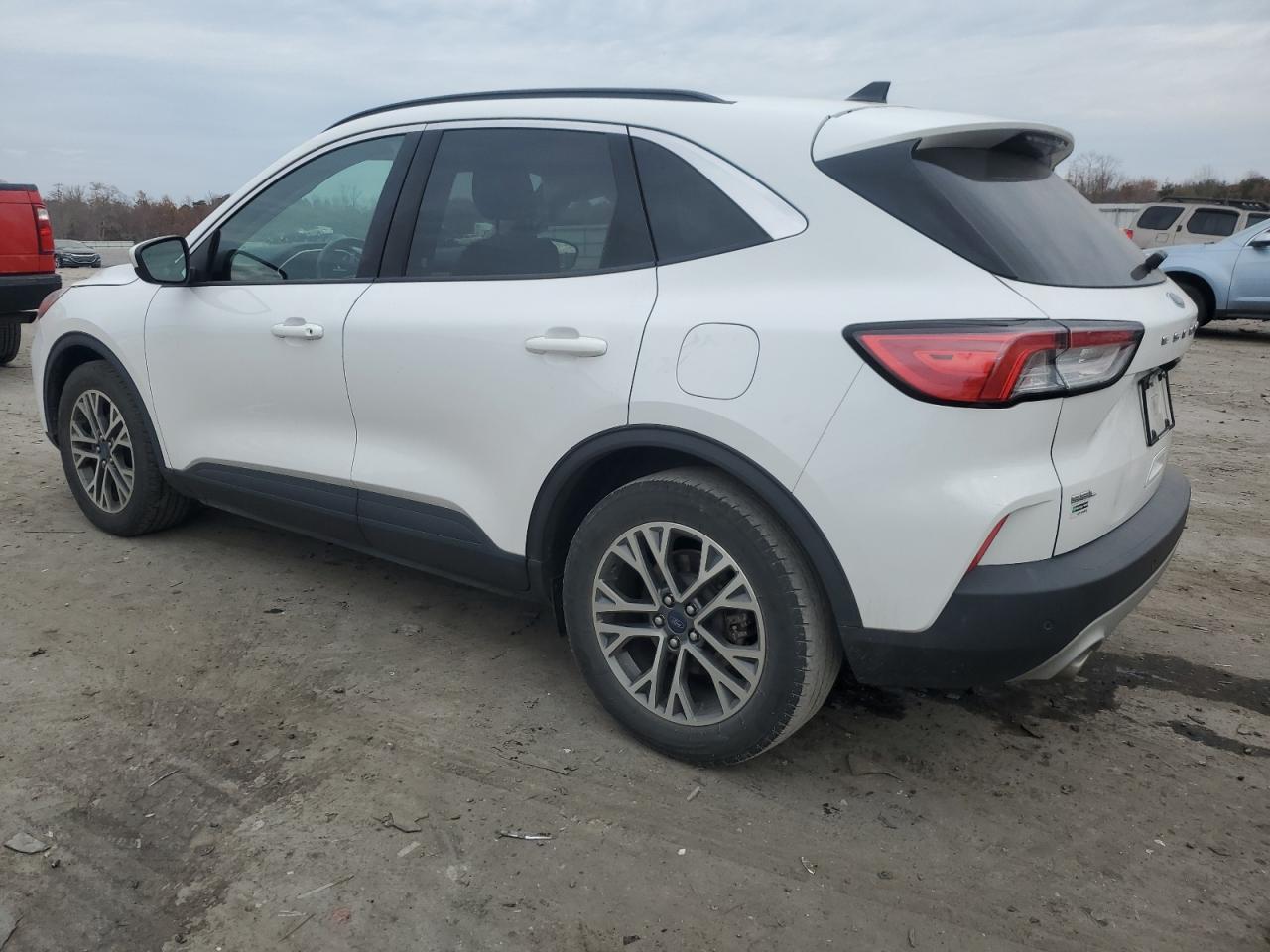 2020 Ford Escape - Image 2