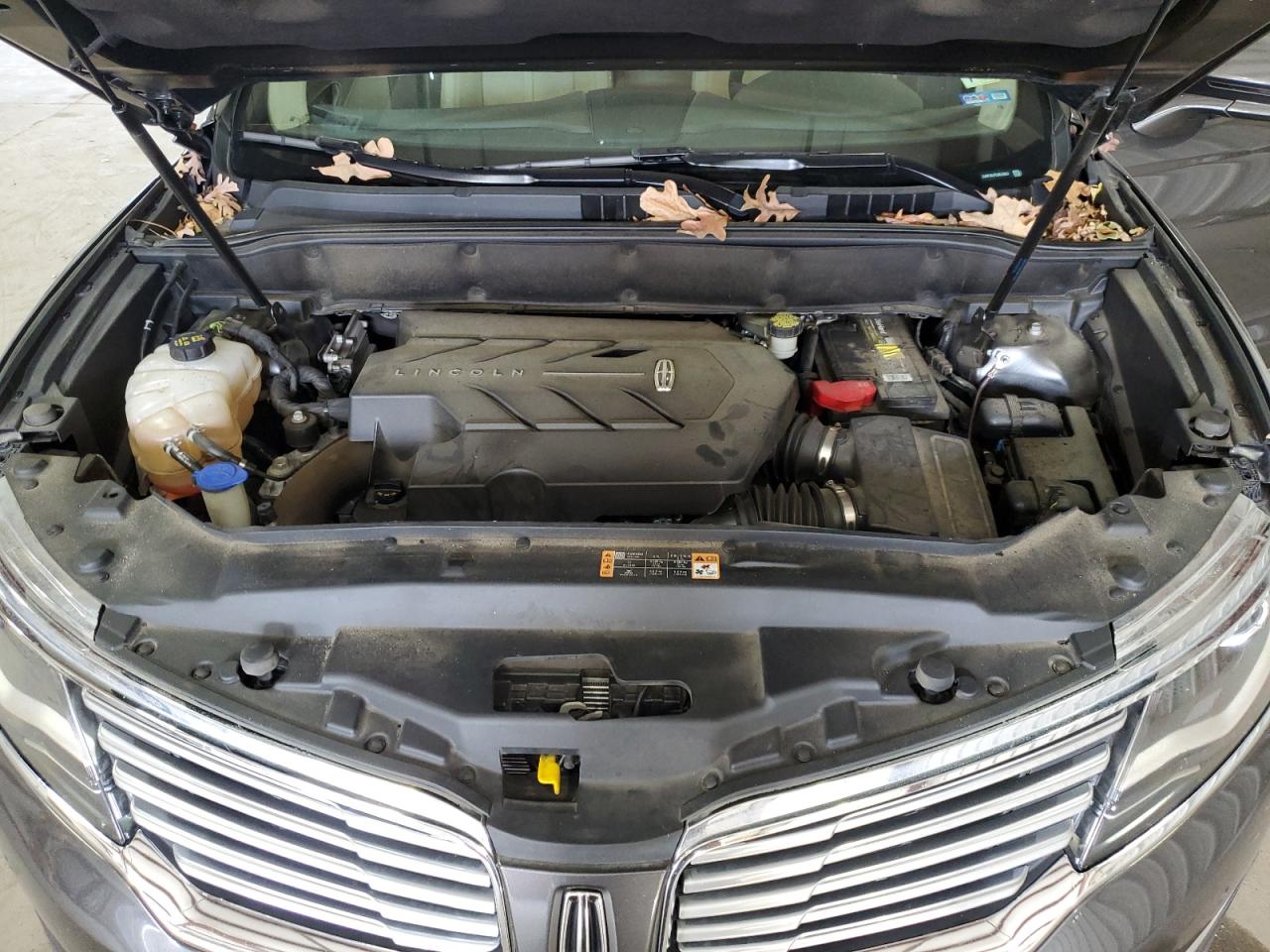 2018 Lincoln MKX - Image 12