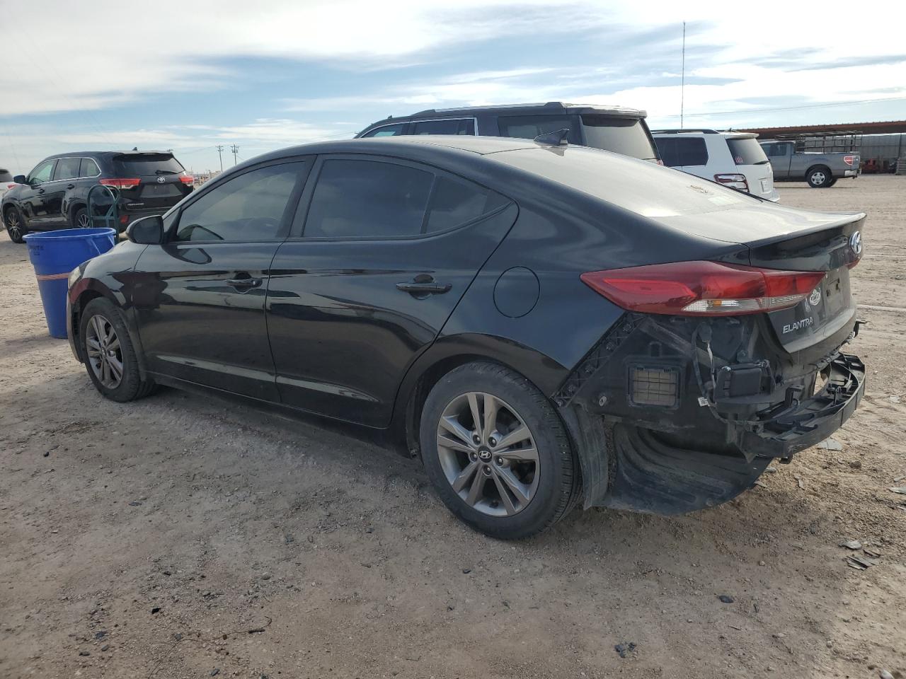 2018 Hyundai Elantra - Image 2