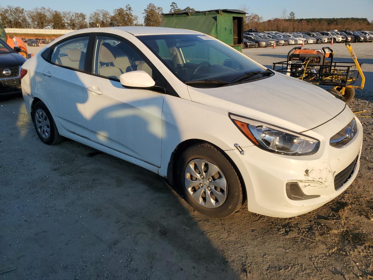 VIN KMHCT4AE7GU079798 2016 HYUNDAI ACCENT no.4