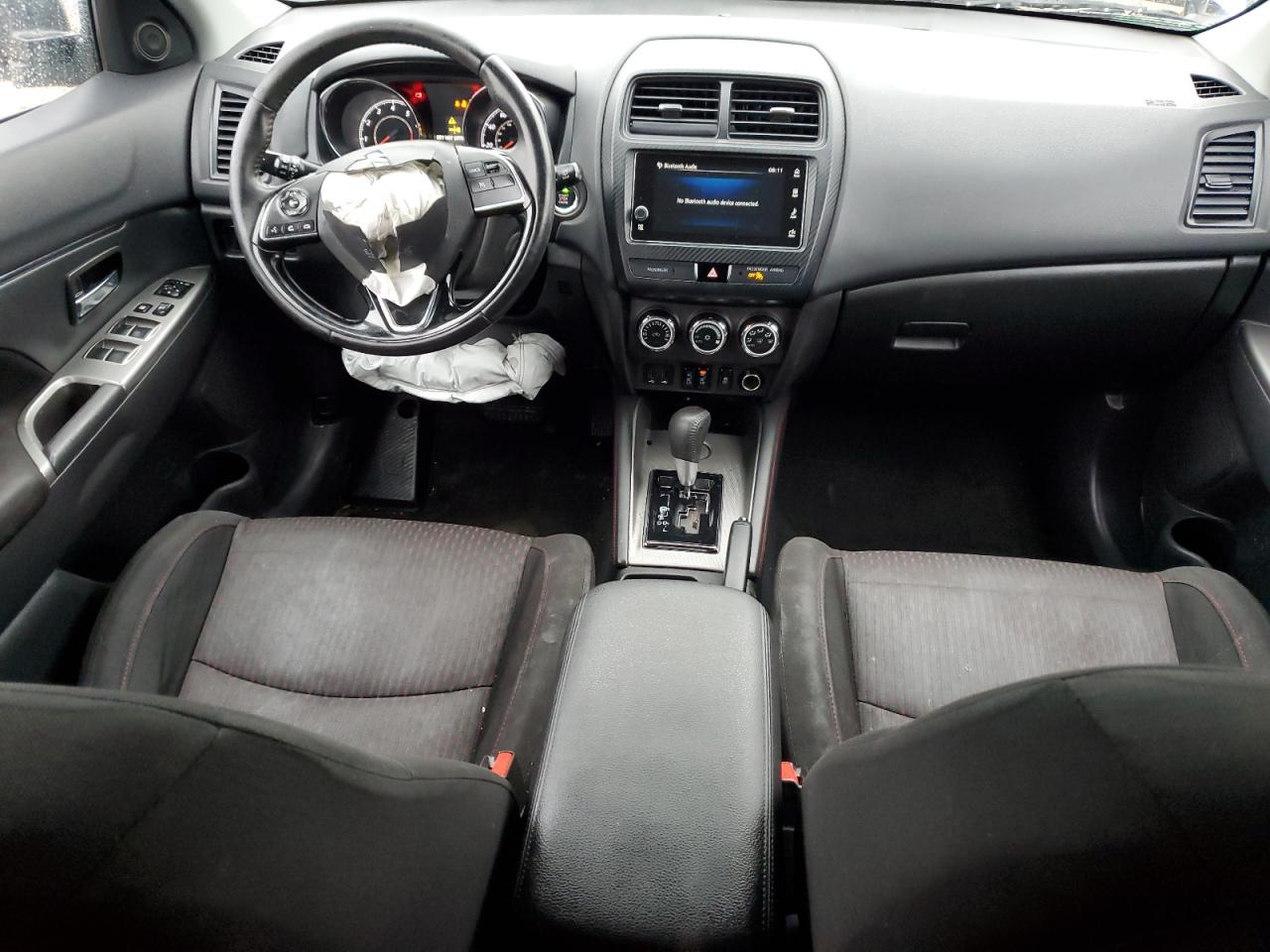 2019 Mitsubishi Outlander - Image 8