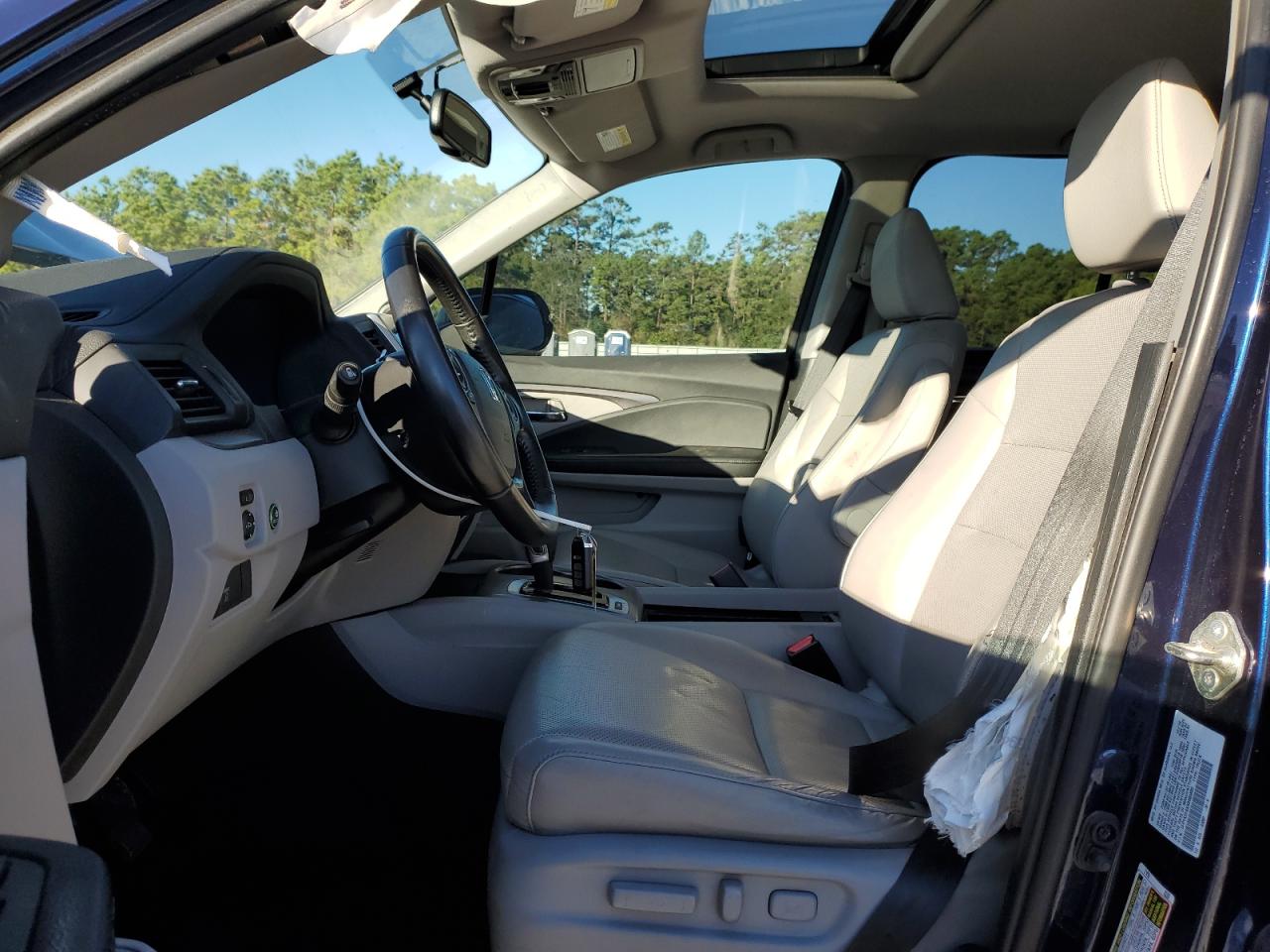 2019 Honda Ridgeline - Image 7