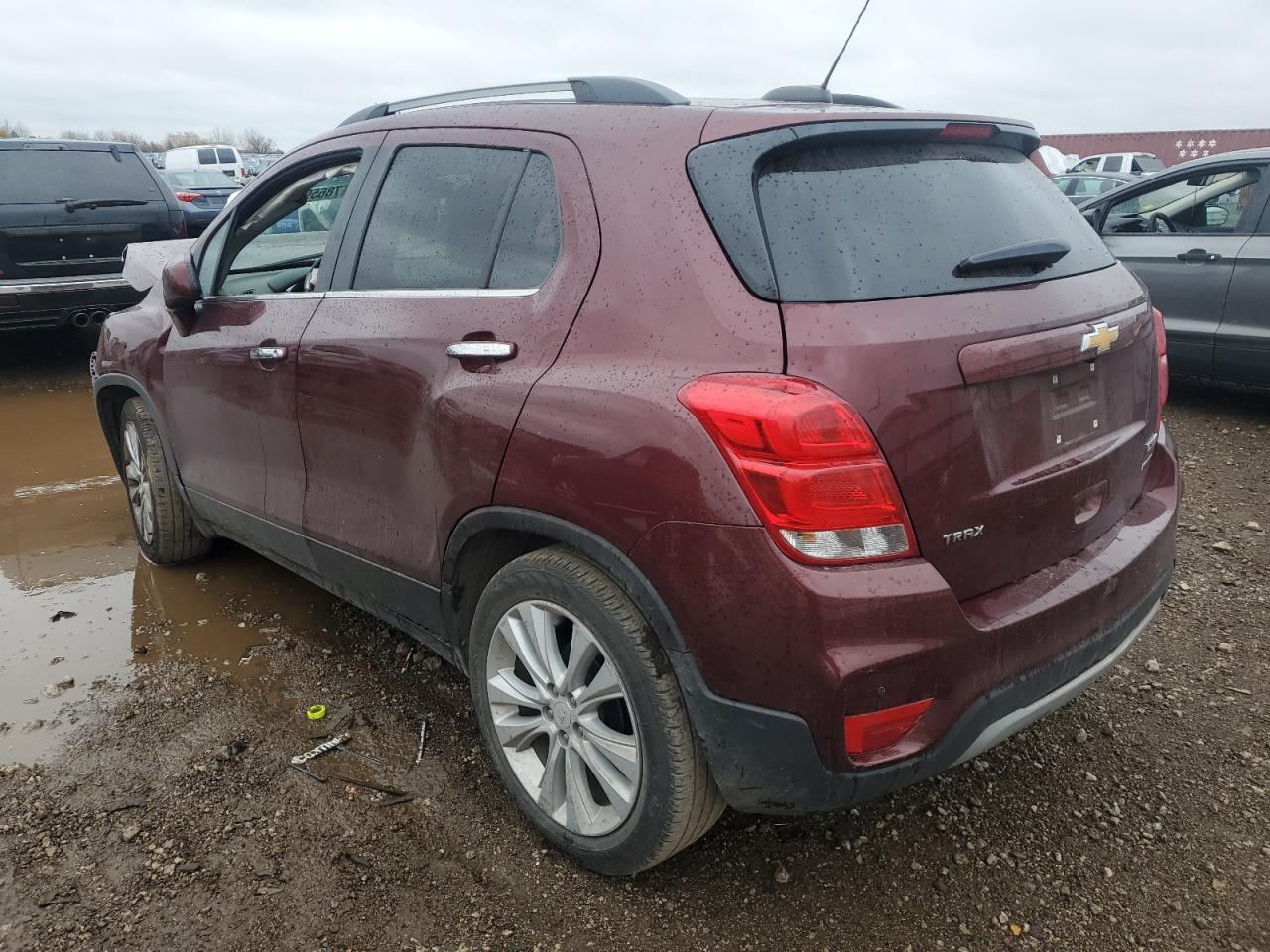 2017 Chevrolet Trax - Image 2
