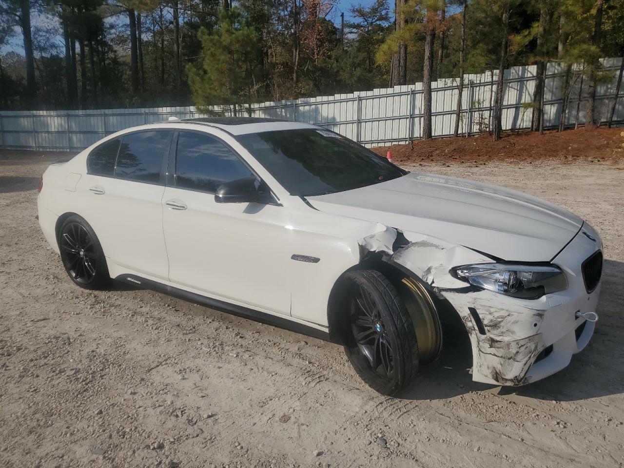 VIN WBA5B1C50ED481698 2014 BMW 5 SERIES no.4