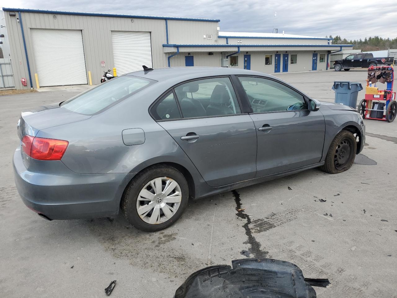 2014 Volkswagen Jetta - Image 3
