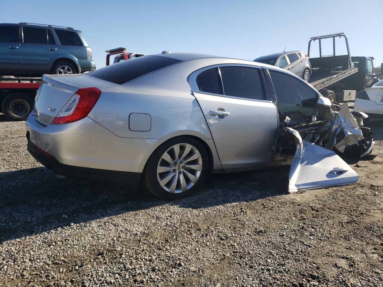 2013 Lincoln MKS - Image 3