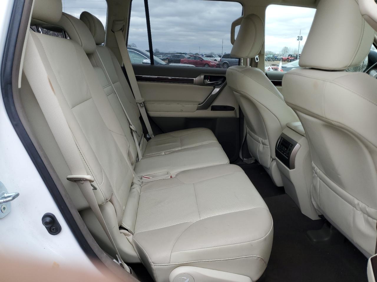 2019 Lexus GX - Image 11