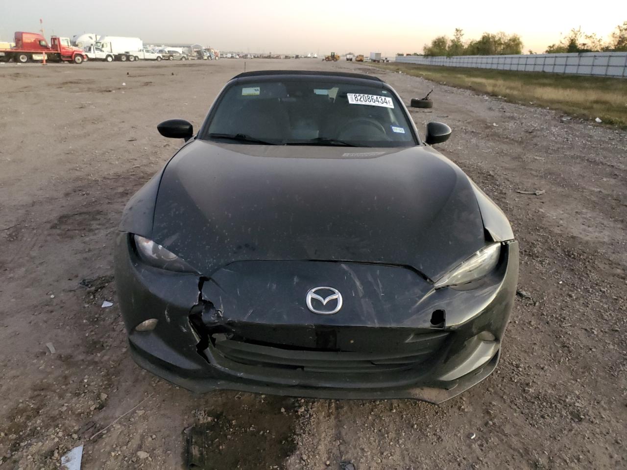 2021 Mazda MX-5 - Image 5