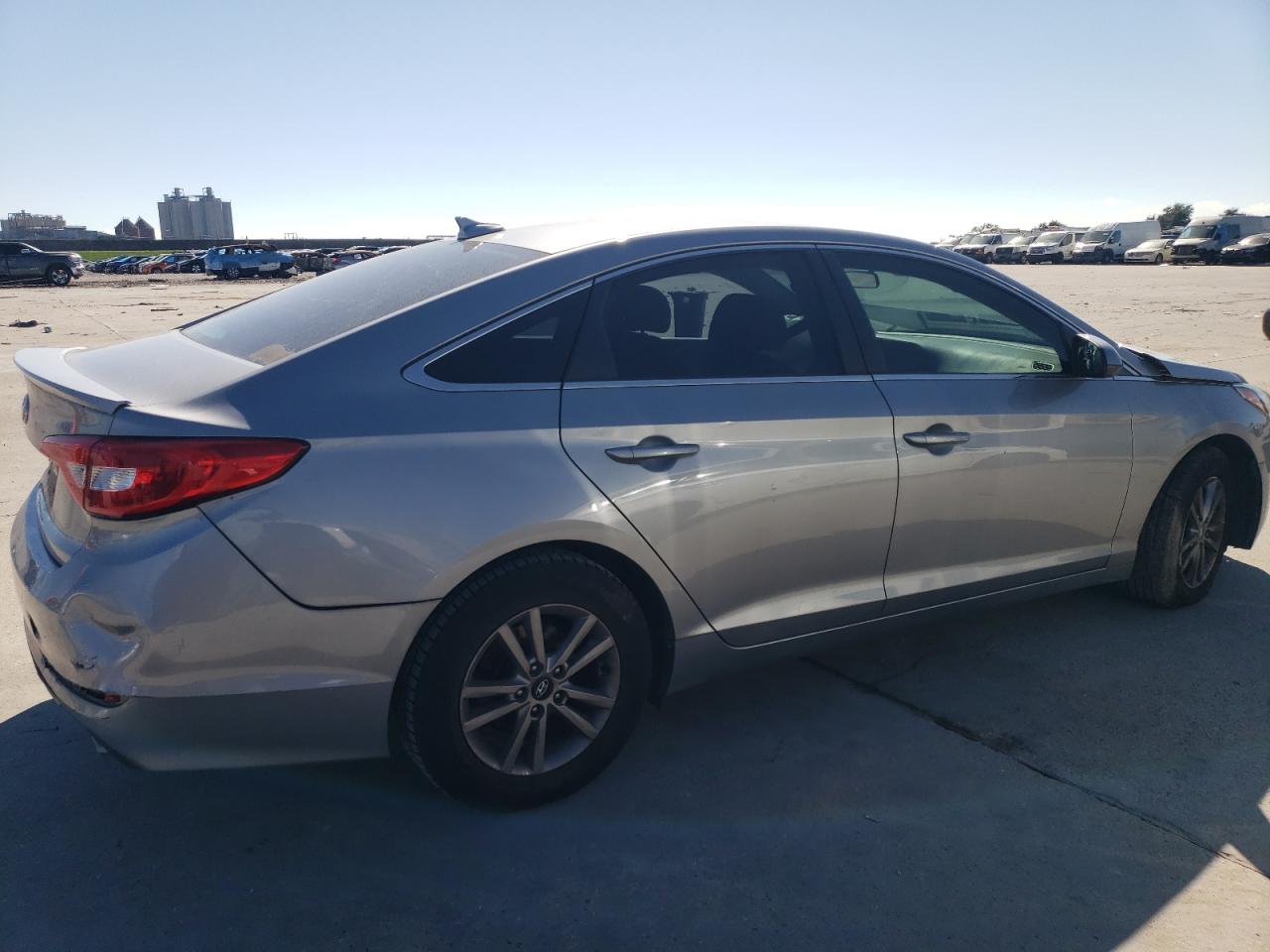 VIN 5NPE24AFXHH501647 2017 HYUNDAI SONATA no.3