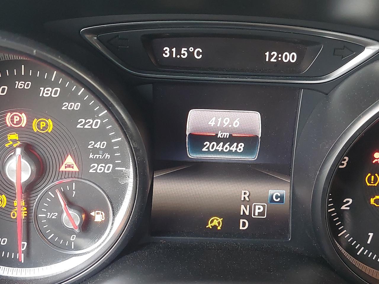 WDDSJ4GB3JN550596 - 2018 Mercedes Benz CLA 250 - #82067204