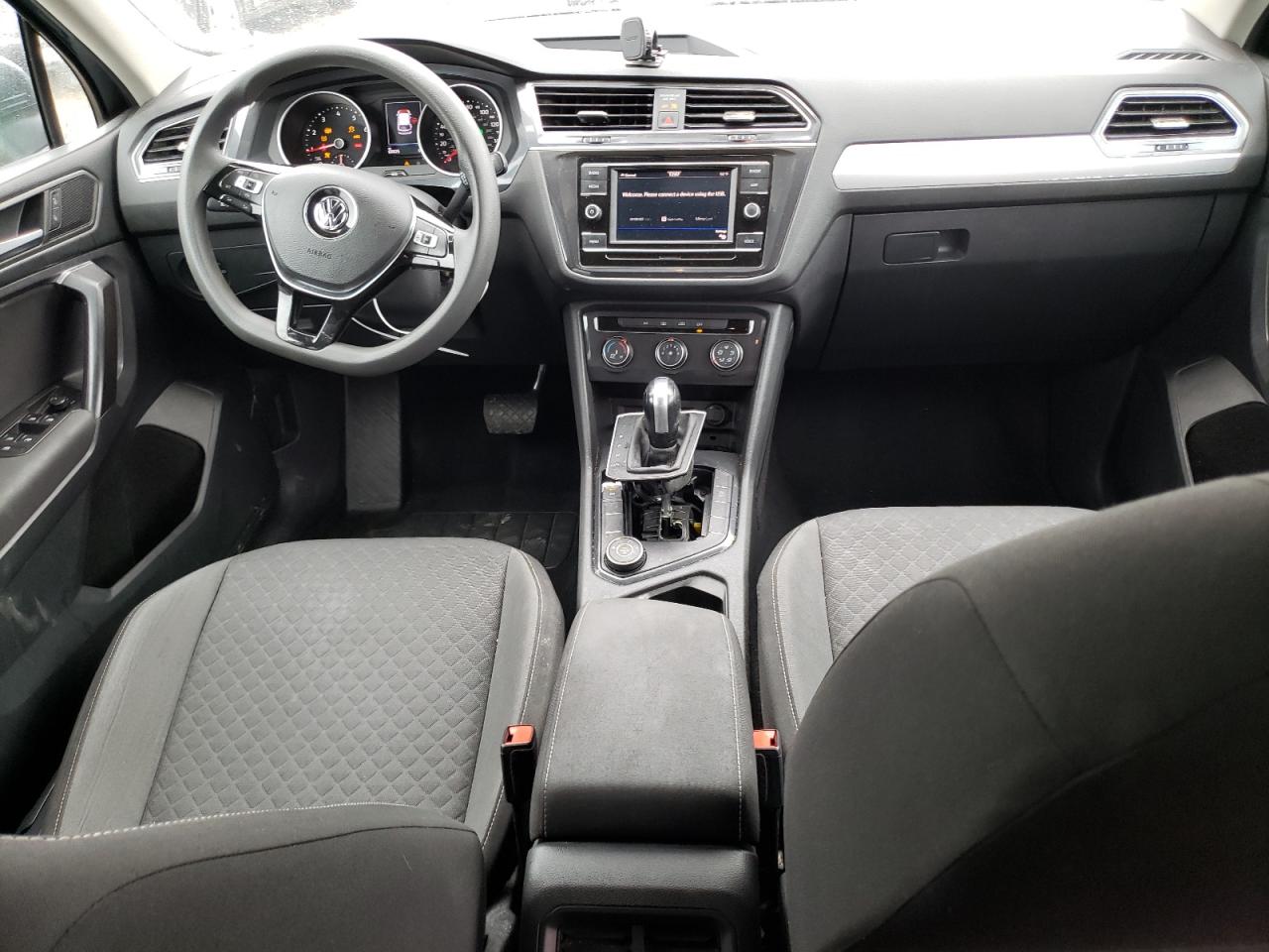 2021 Volkswagen Tiguan - Image 8