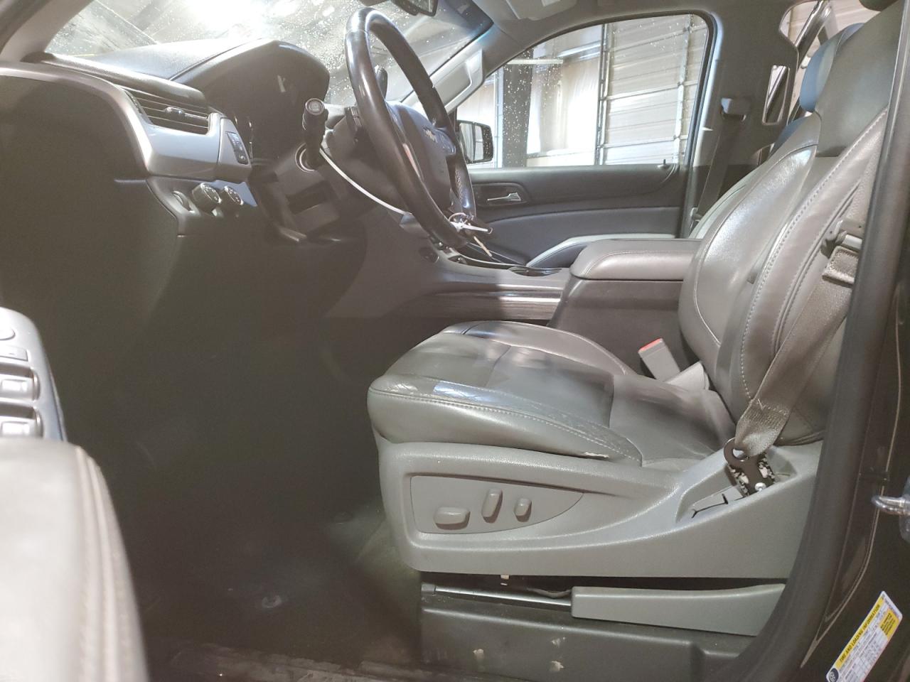 2015 Chevrolet Suburban - Image 7