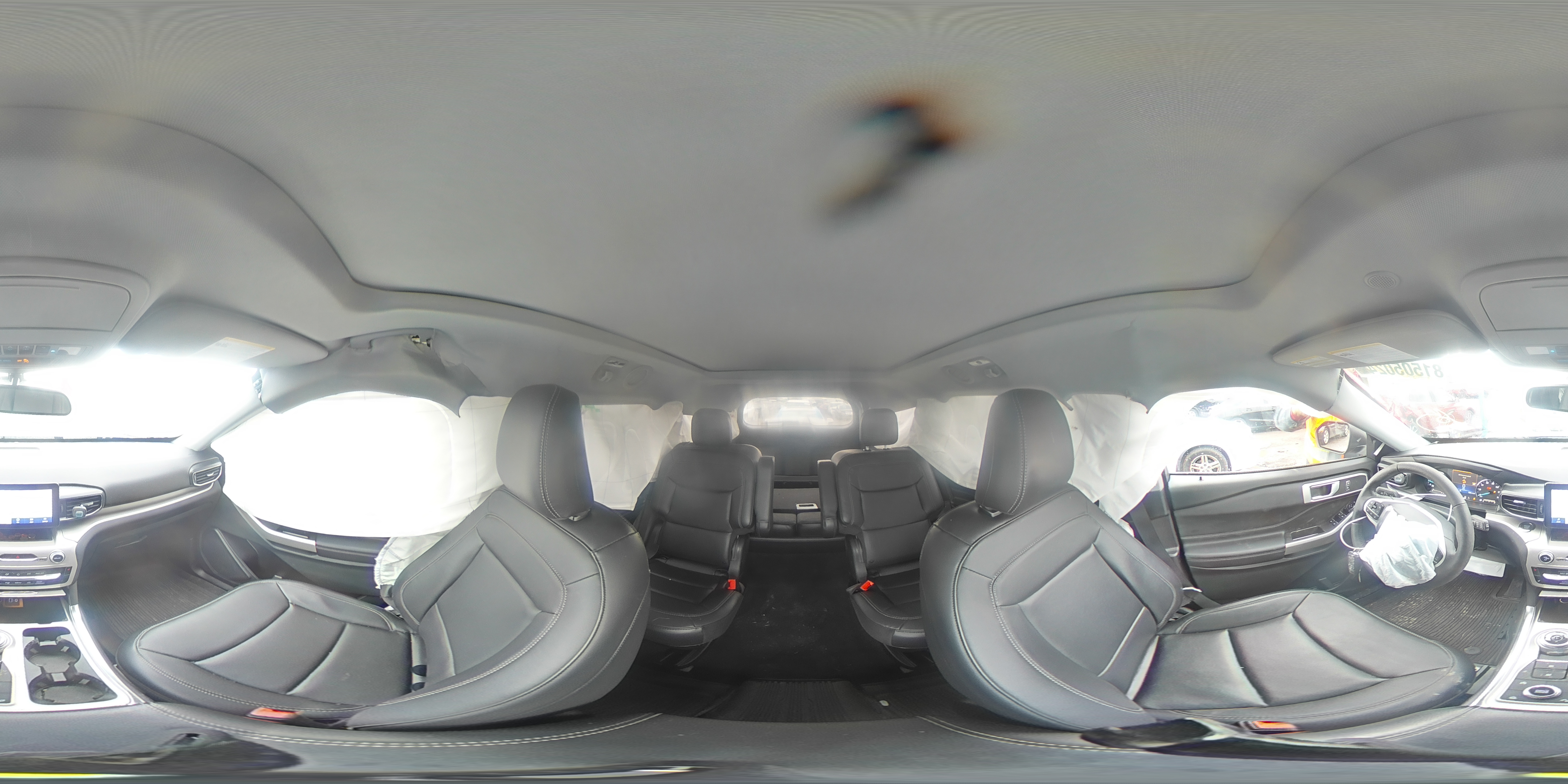 2023 Ford Explorer - Image 13