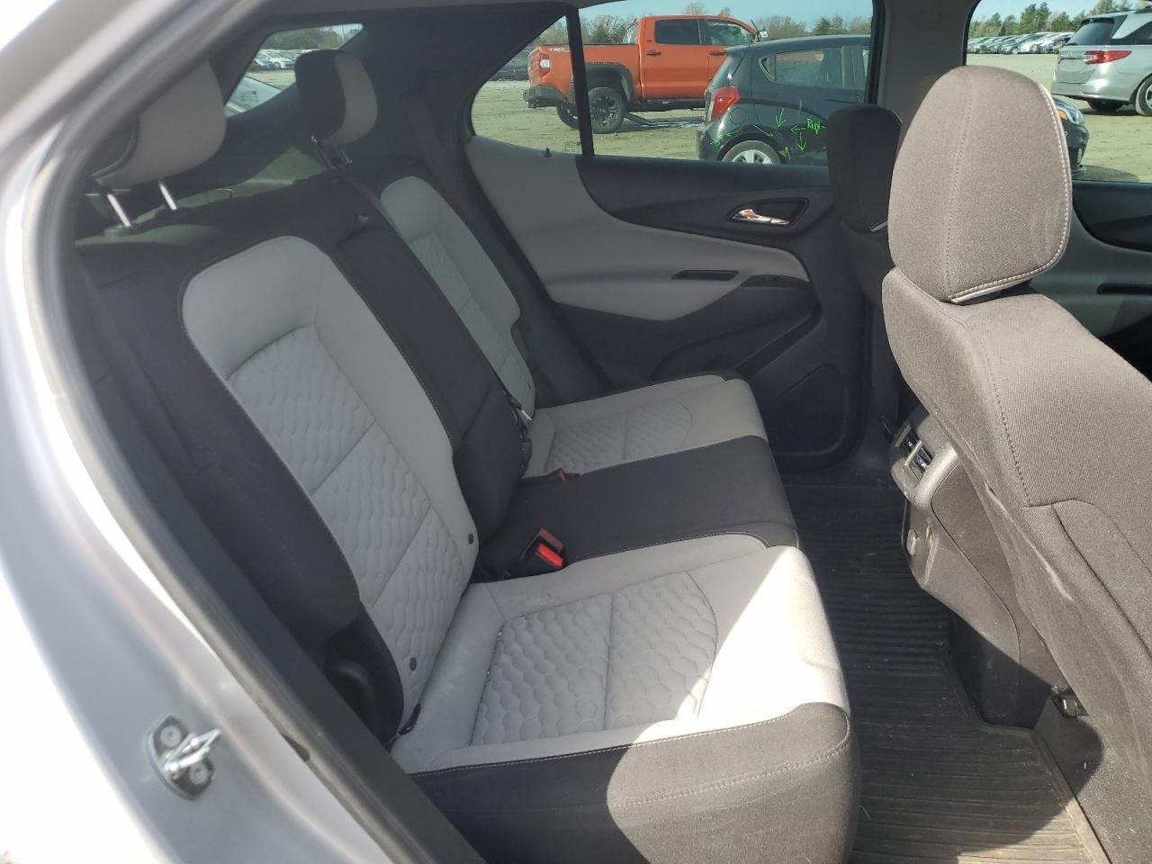 2018 Chevrolet Equinox - Image 11