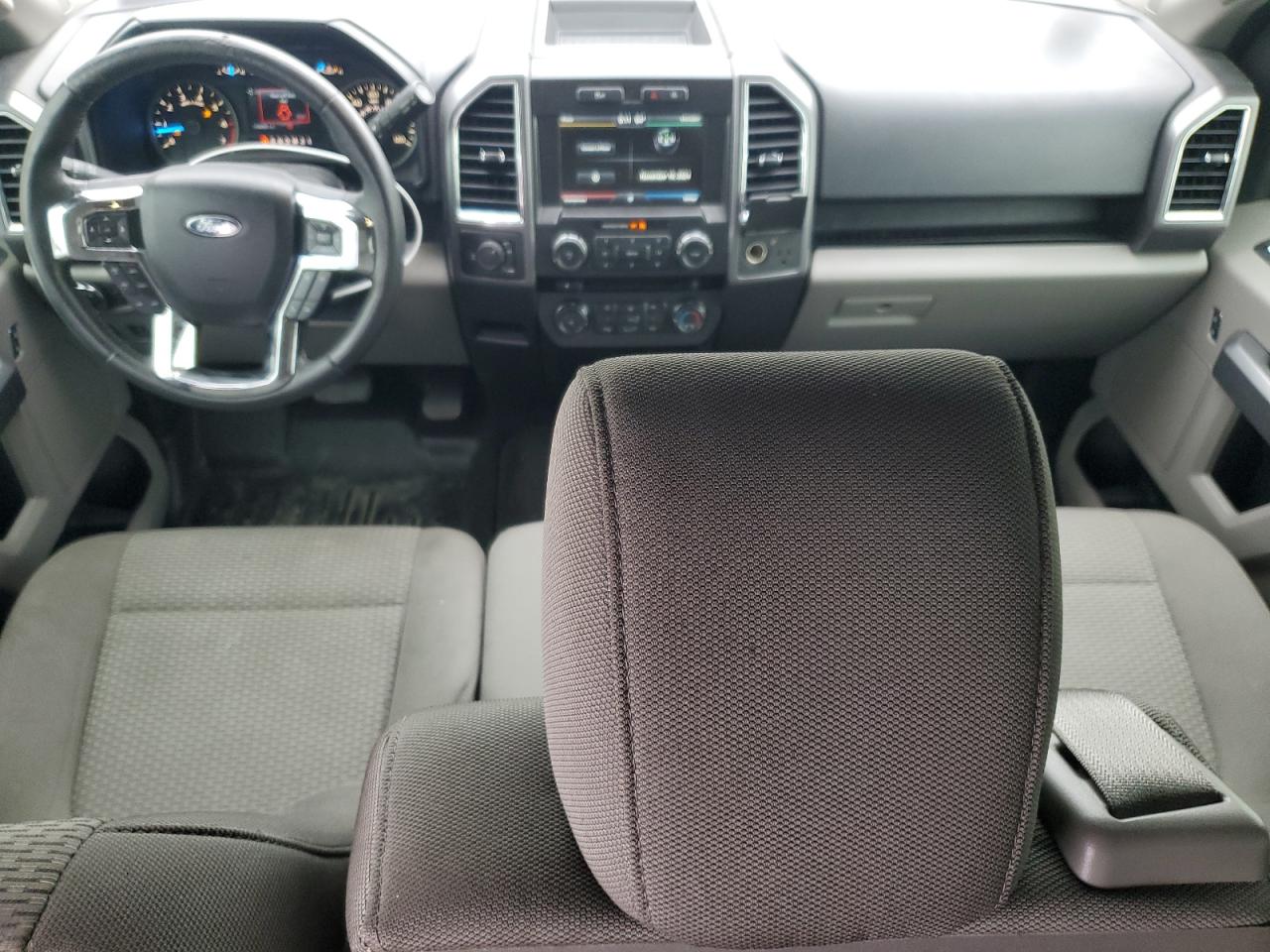 2015 Ford F-150 - Image 8