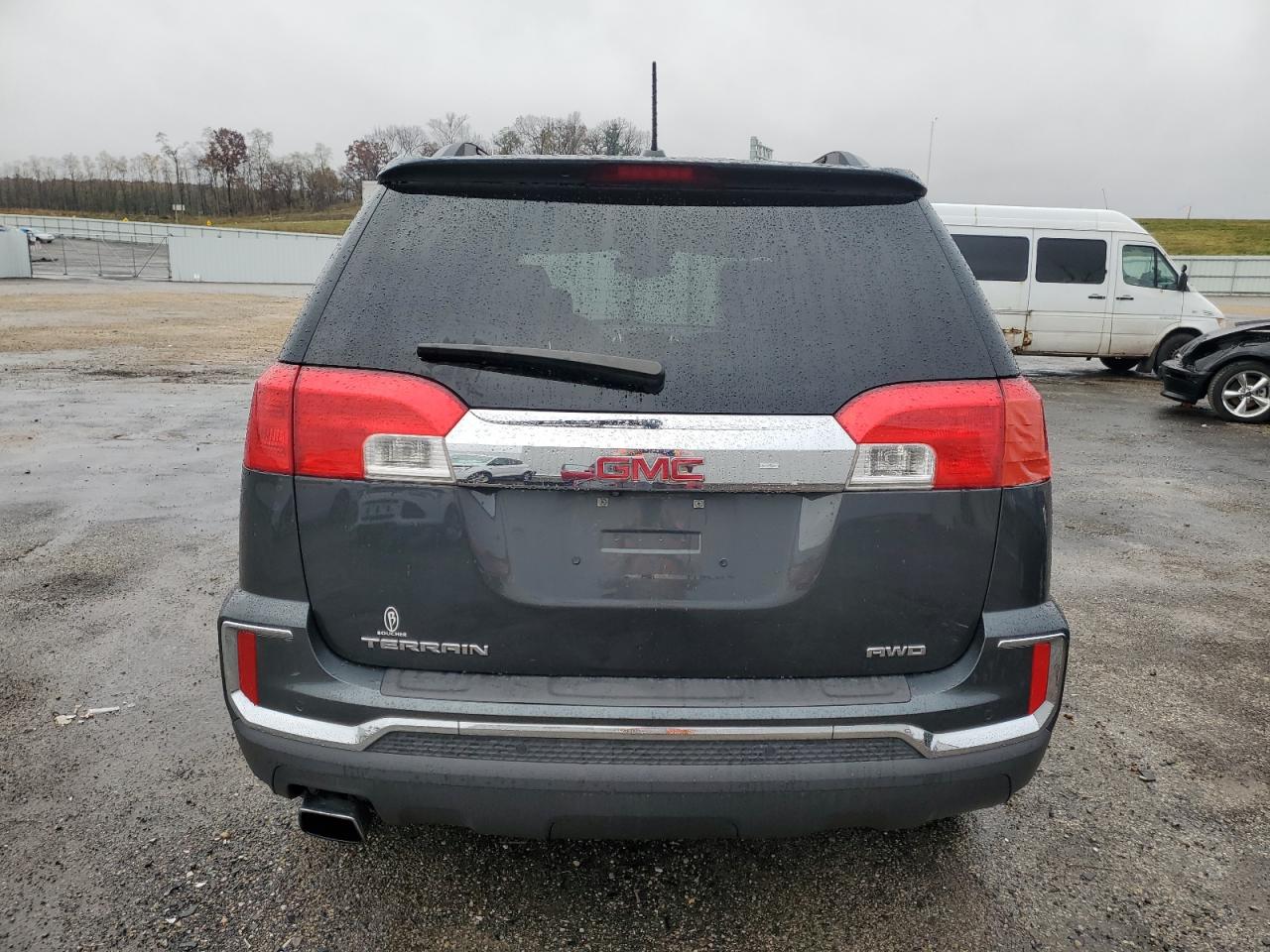 2017 GMC Terrain - Image 6