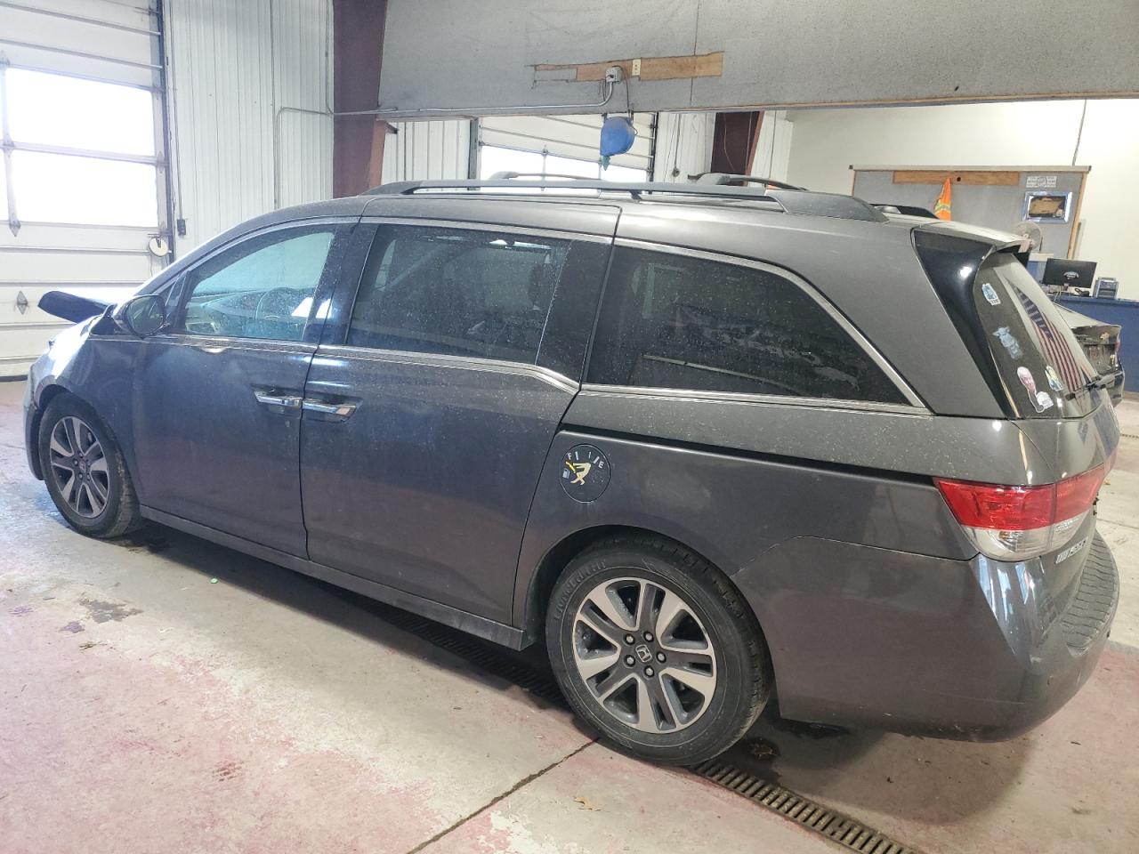 VIN 5FNRL5H9XEB004225 2014 HONDA ODYSSEY no.2