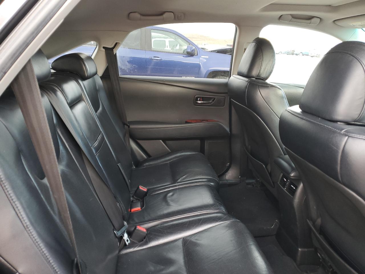 2010 Lexus RX - Image 11