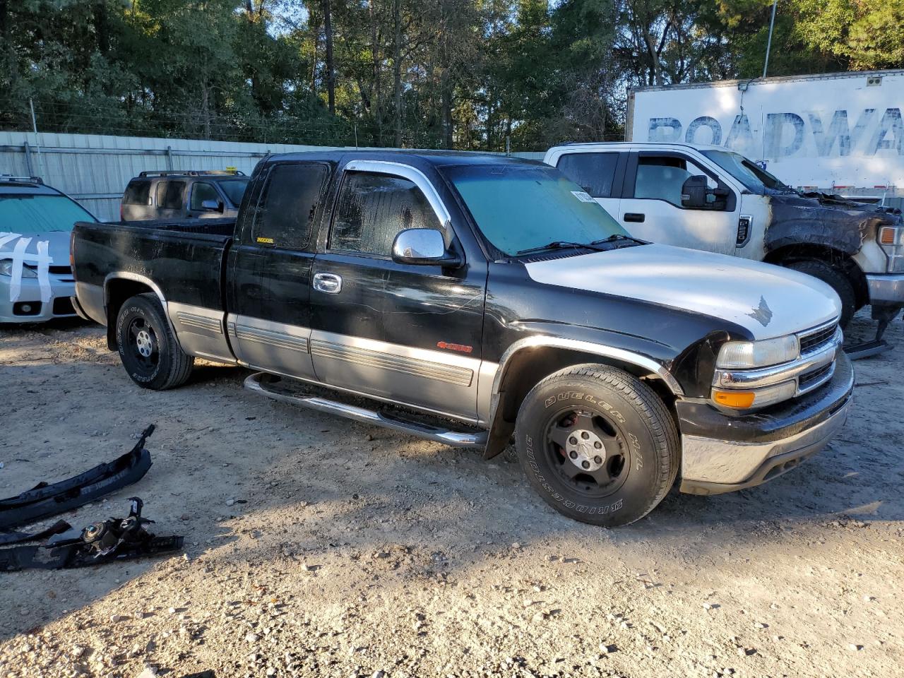 2000 Chevrolet Silverado C1500 VIN: 2GCEC19T6Y1290941 Lot: 81103344