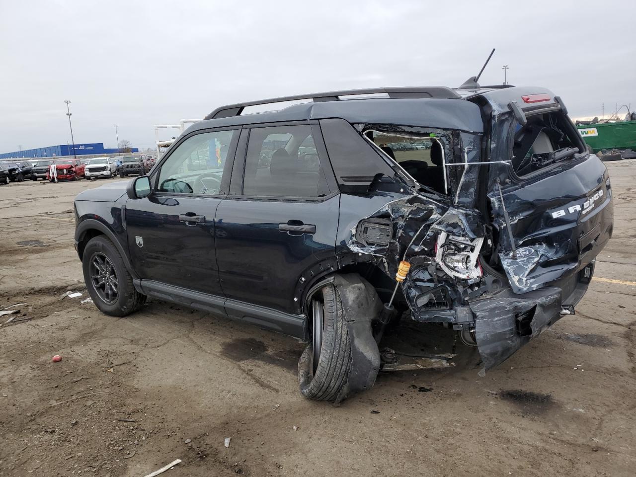 2022 Ford Bronco - Image 2