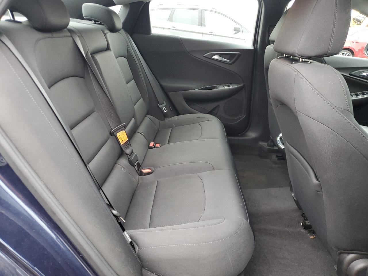 2017 Chevrolet Malibu - Image 10