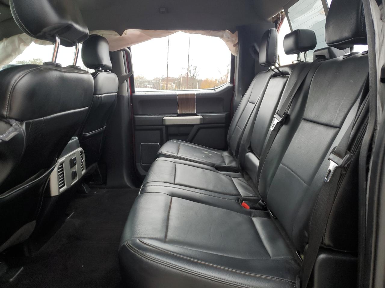 2016 Ford F-150 - Image 10