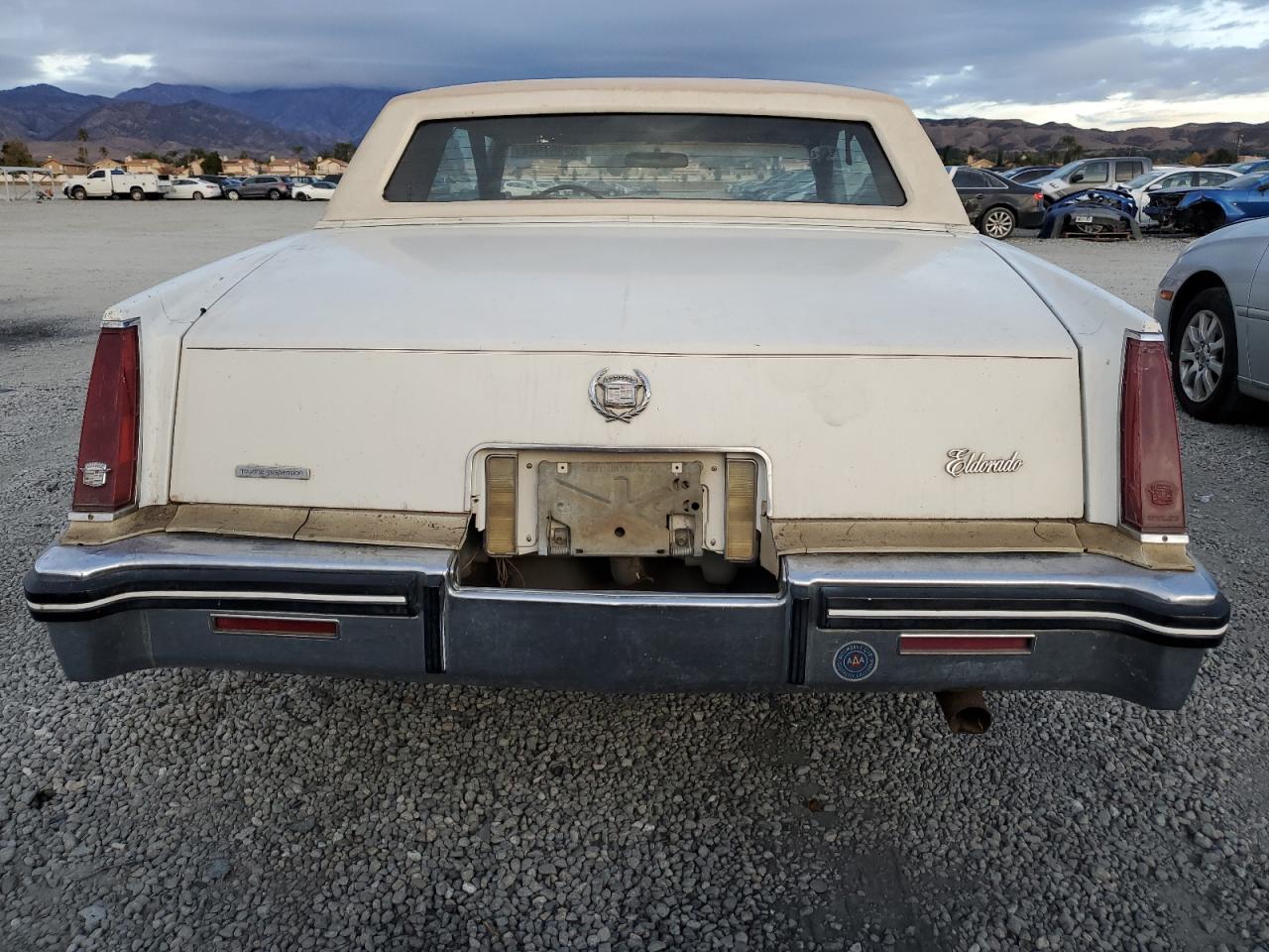 1982 Cadillac Eldorado VIN: 1G6AL5783CE608934 Lot: 82367594