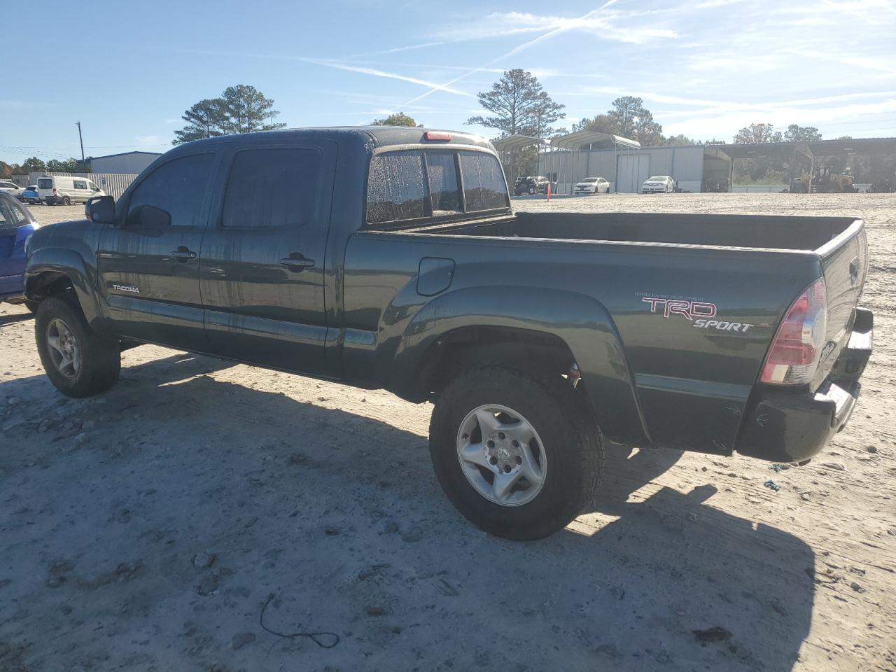 2011 Toyota Tacoma - Image 2