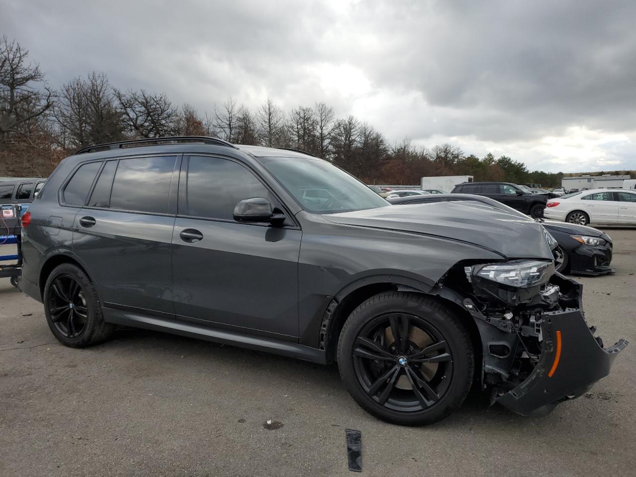 2021 BMW X7 - Image 4