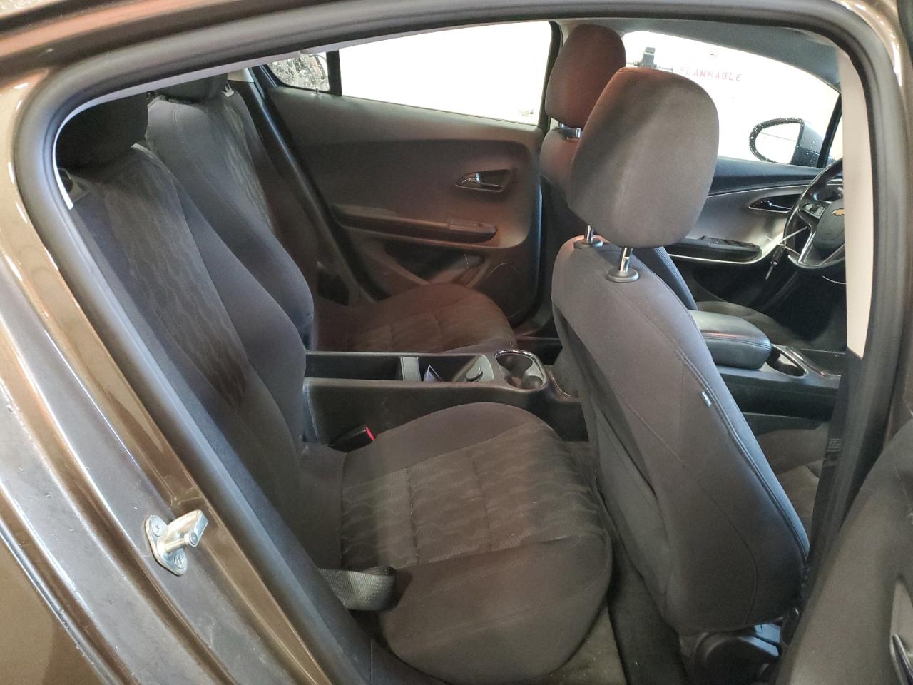 2014 Chevrolet Volt - Image 10