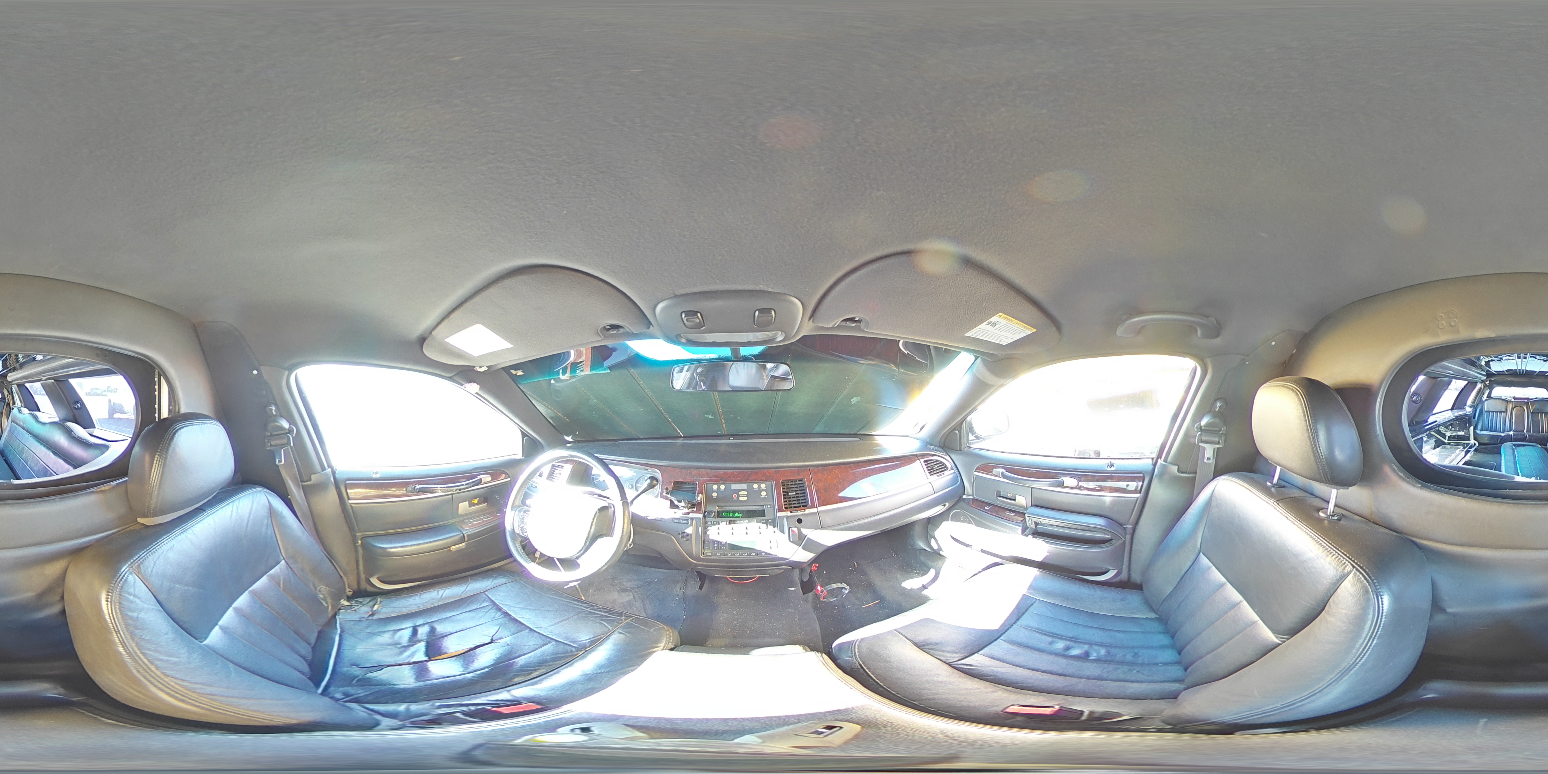 2008 Lincoln Town Car - Image 13