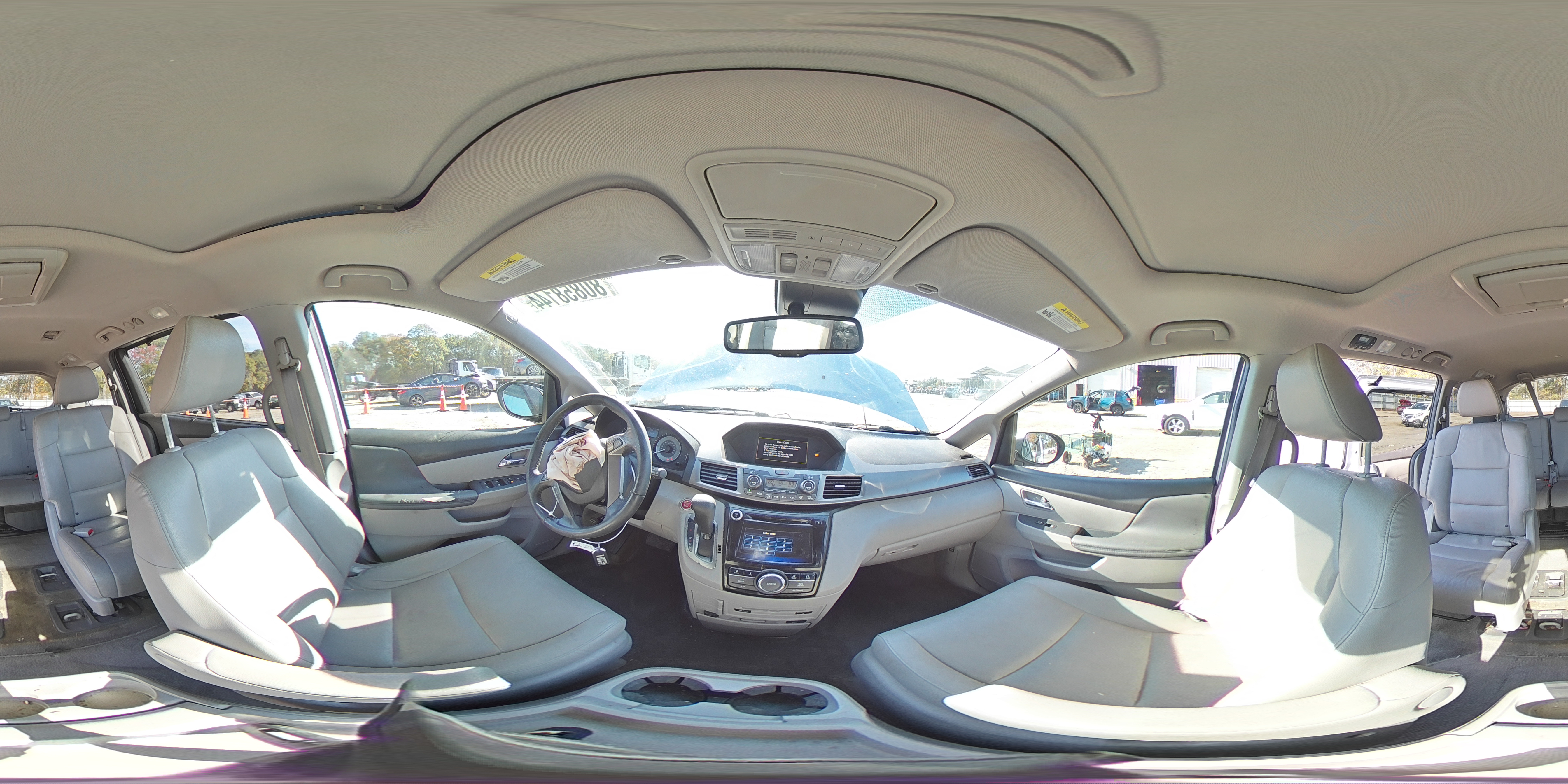 2015 Honda Odyssey - Image 15